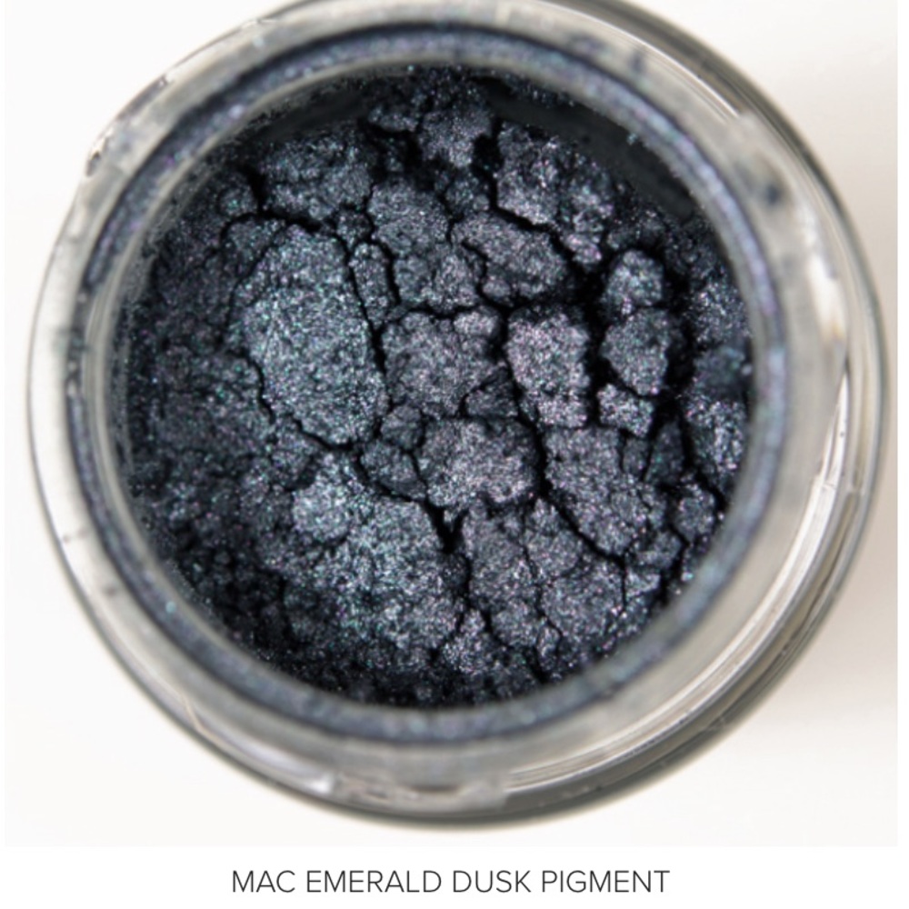 EMERALD DUSK  - MAC Pigment